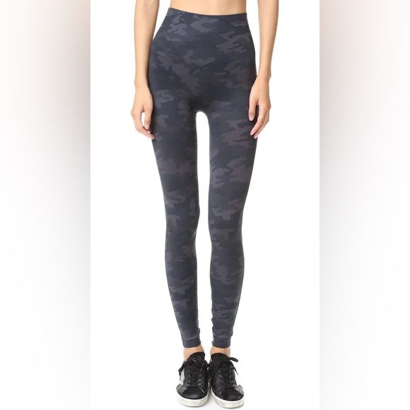 SPANX Pants - Spanx Ecocare Ankle Legging Black Camo Everyday Shaping Leggings NWT Size Large